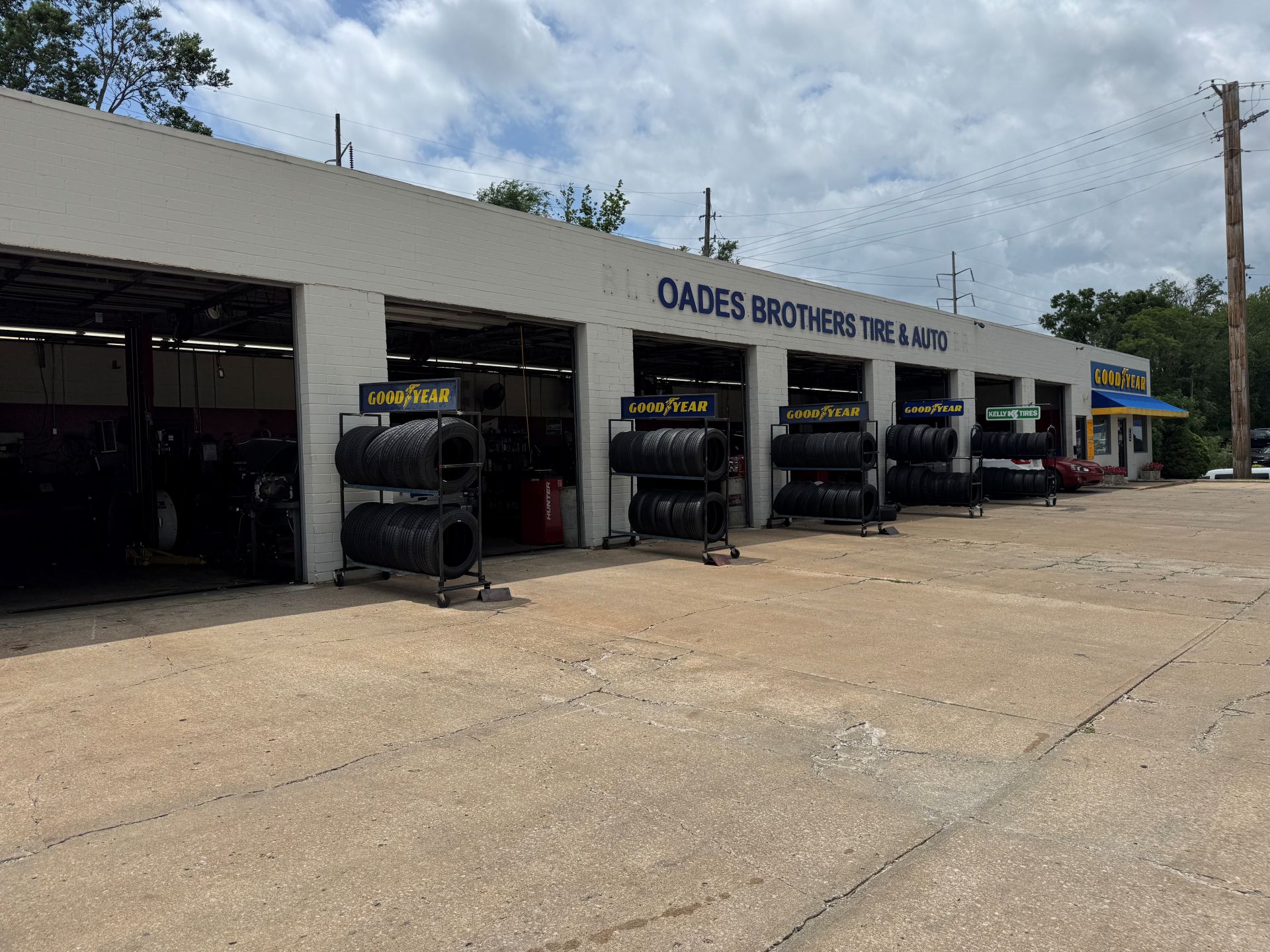 Oades Brothers Tire & Auto - Blue Springs