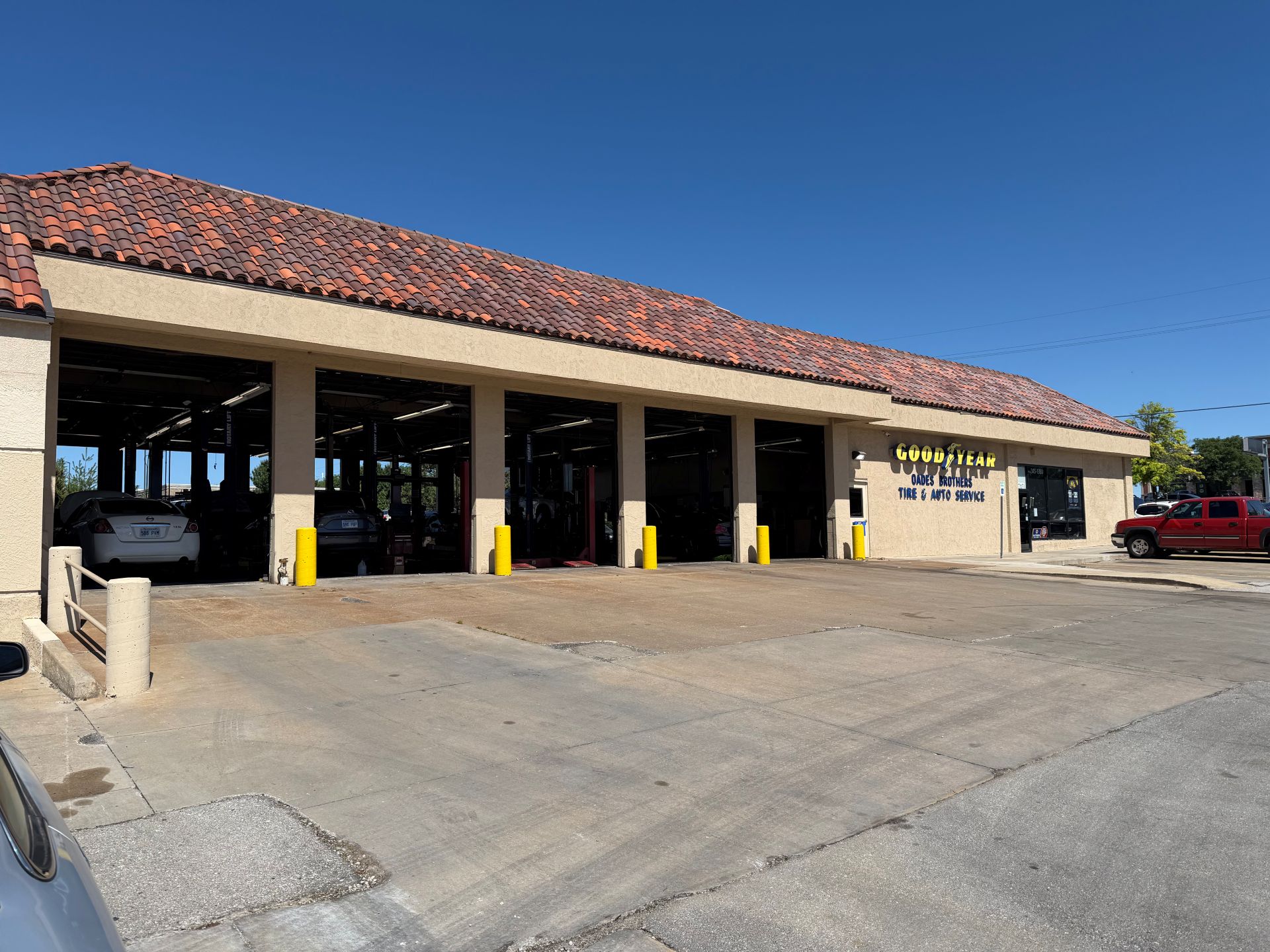 Oades Brothers Tire & Auto - 119th