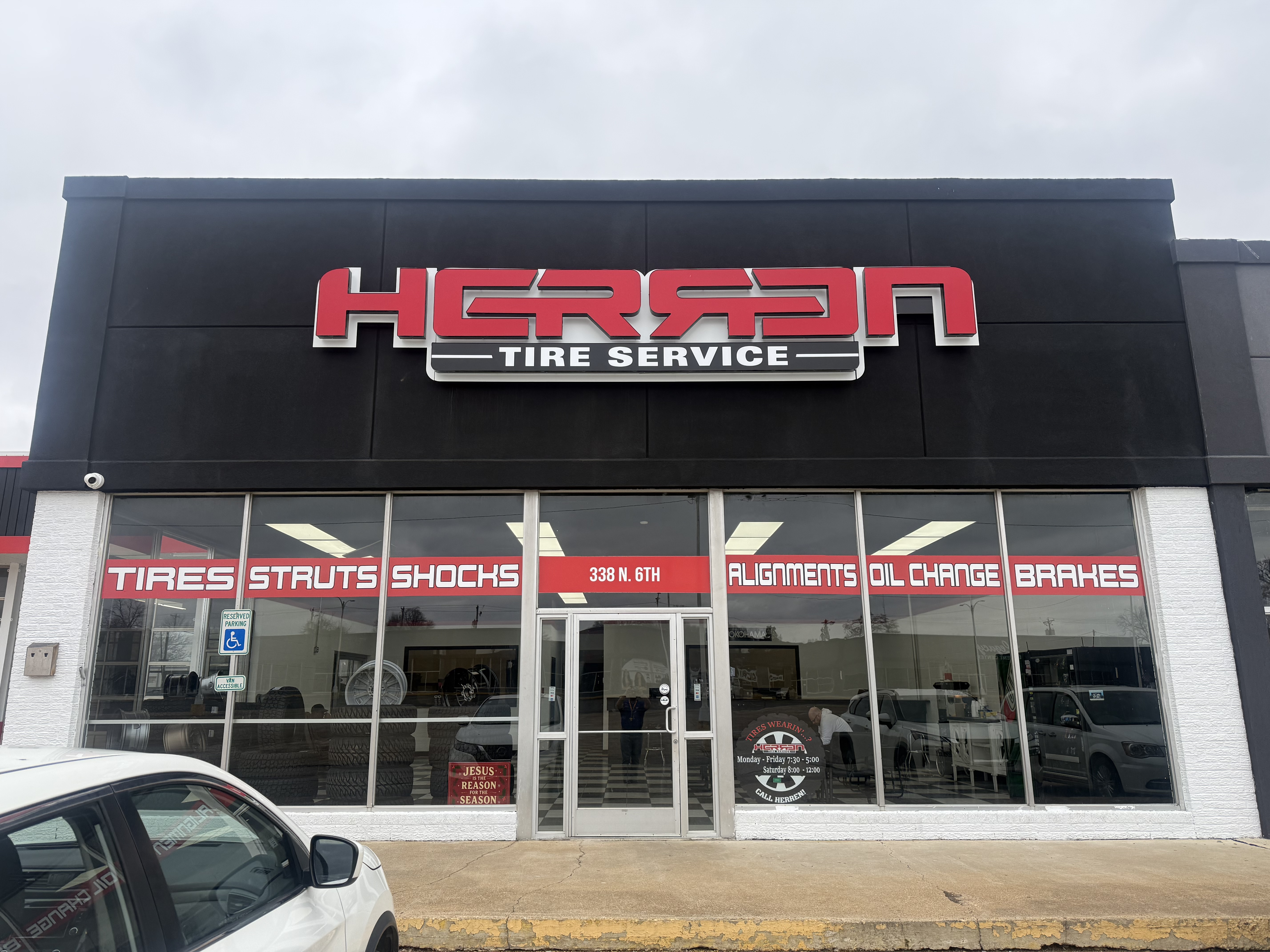 Herren Tire Service in Blytheville, AR proudly serves Mississippi County with new tires, semi-truck tires, tire installation, oil changes, brake repair, wheel alignments, shocks and struts, lift and leveling kits, custom wheels, tire and wheel packages, TPMS service, fleet maintenance, and complete automotive repair by trusted local technicians.