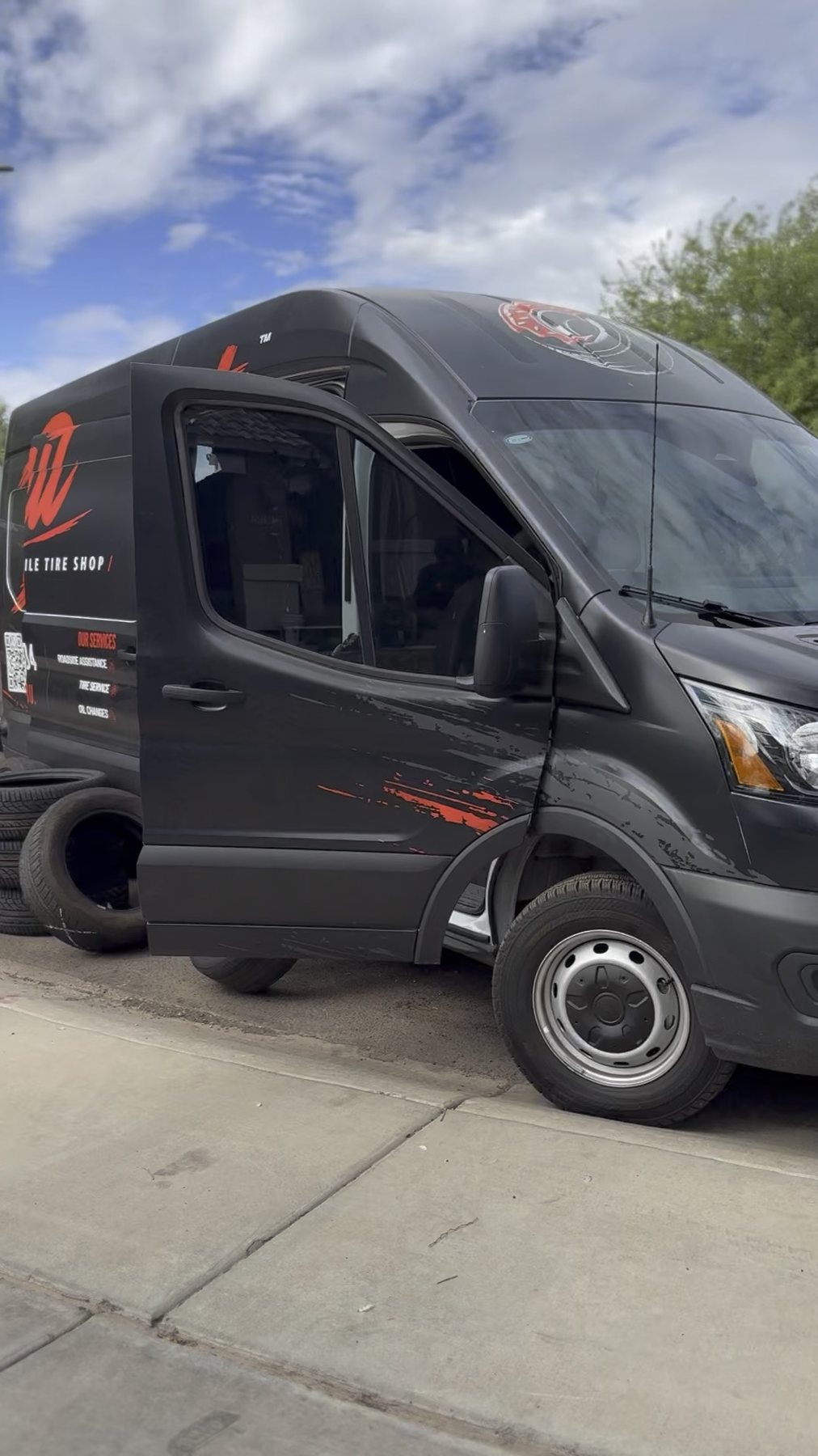 Donut Mobile Tire van on site for a flat tire repair in Phoenix
