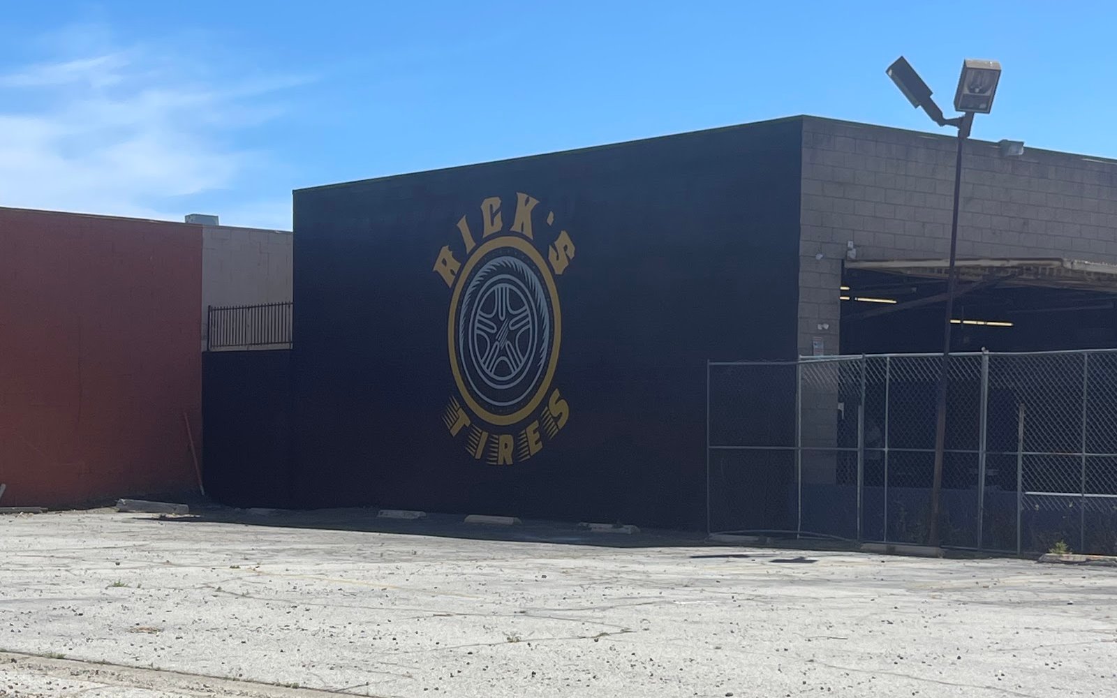 Ricks Tires shop building in Santa Ana, CA