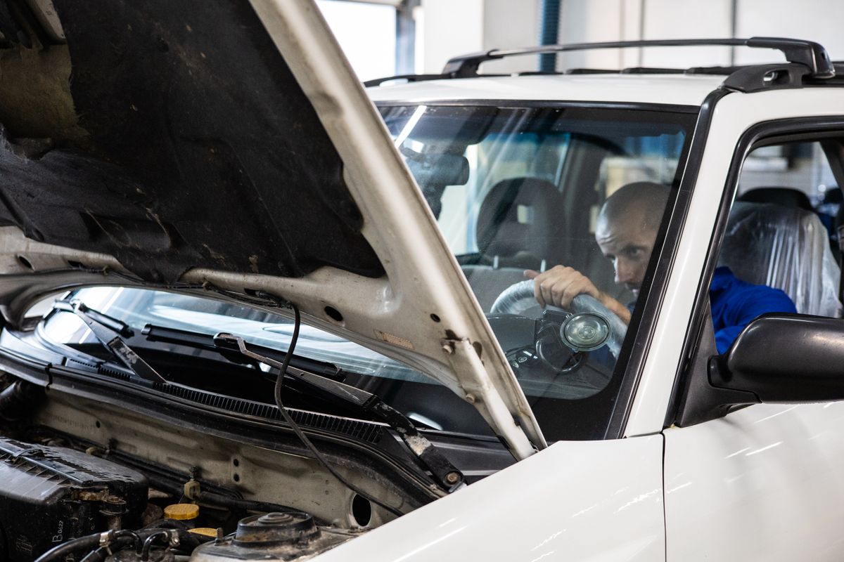 Vehicle safety check service at 3D Tire in Central Florida